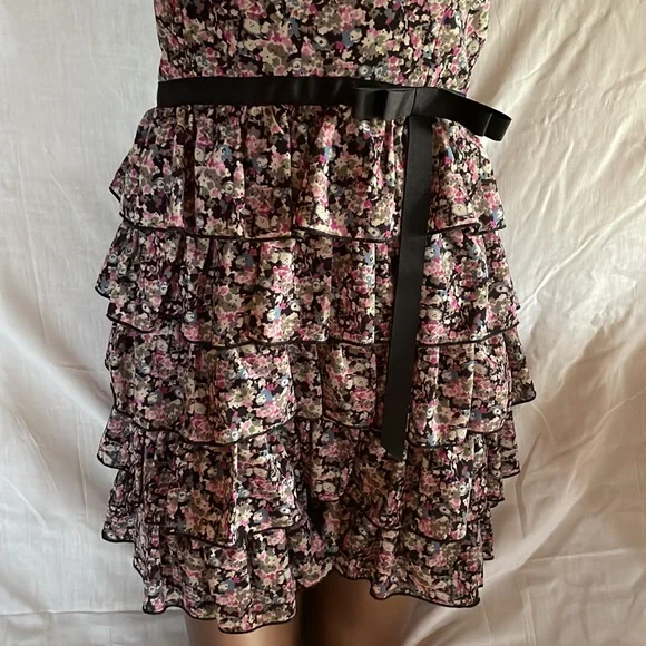 Cute Floral Layered Ruffle Dress - Picture 3 of 11